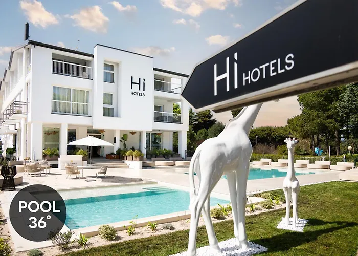 Hi Hotels Sirmione - Lakeview Pool